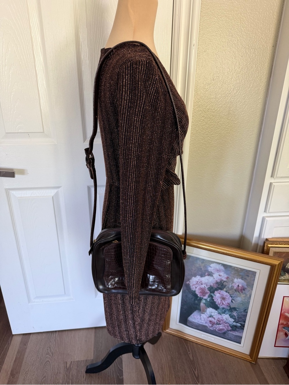 Metalic glitter rose gold stripe body con dress - Picture 3 of 9